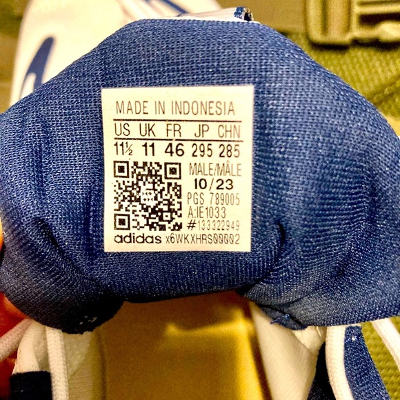 Adidas Alphaboost V1 NCAA pack - Picture 16 of 16